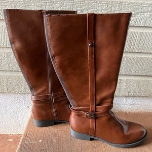 Brown boots 8.5 (wide calf)